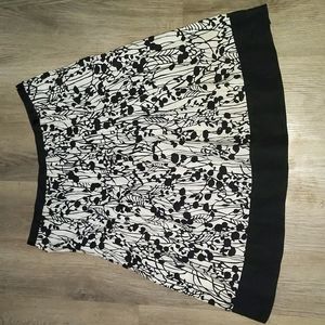 ⭐3/$10⭐George Midi Skirt